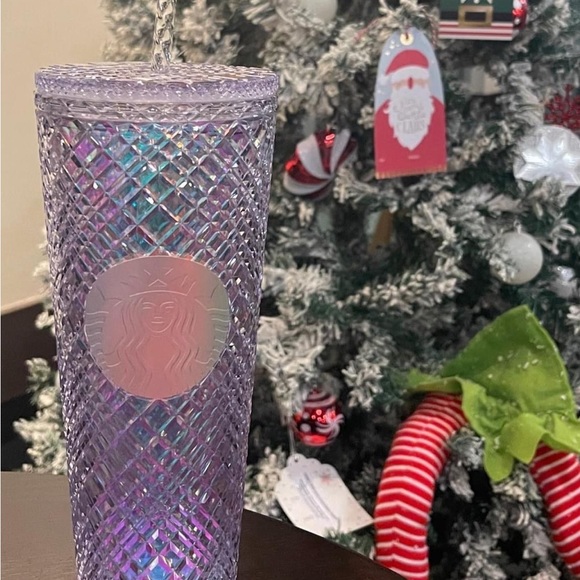 Meet your Posher, Mariel - Picture 2 of 2